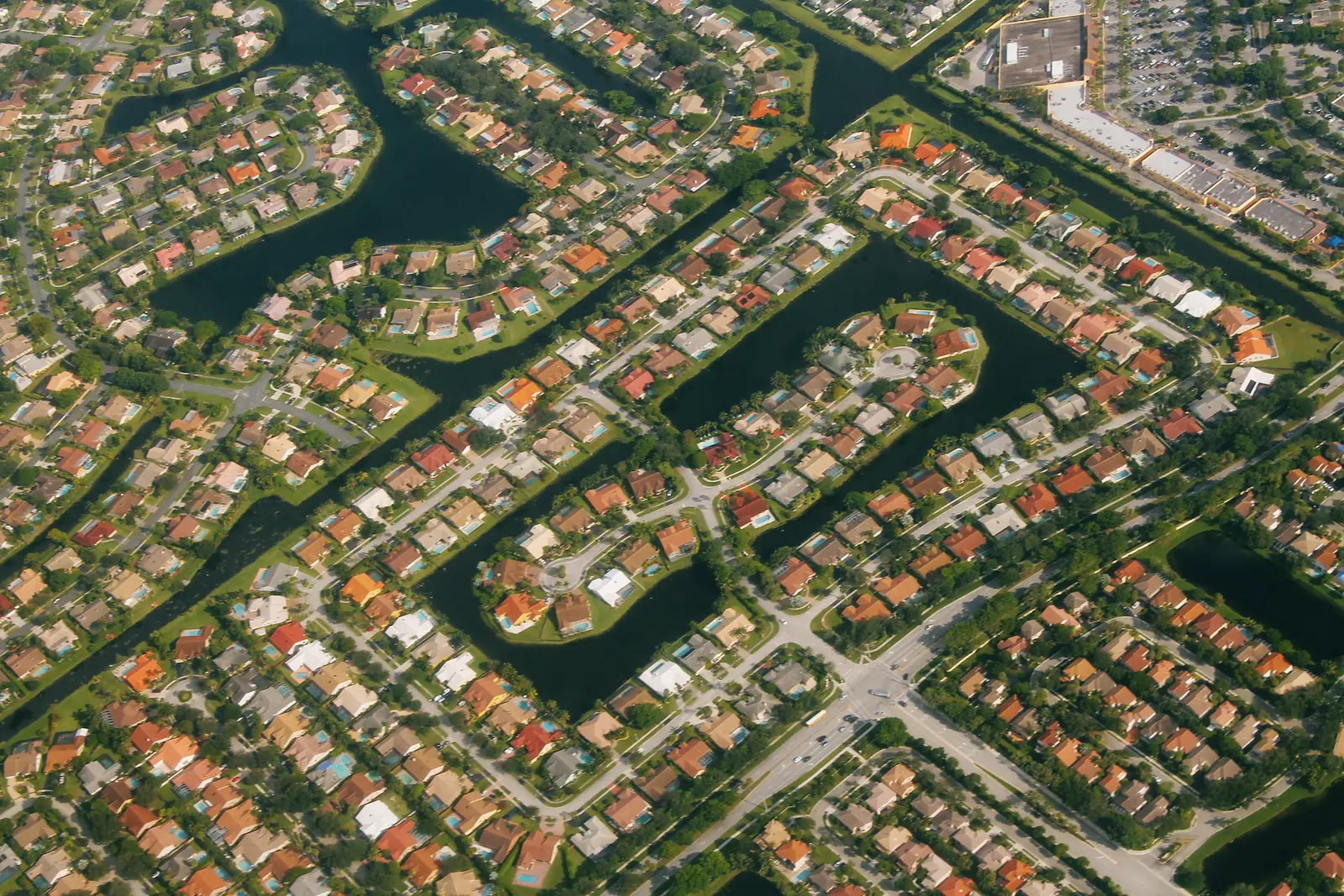 Homes ringing the lakes of Jacaranda Lakes in Plantation, seen from a plane overhead.